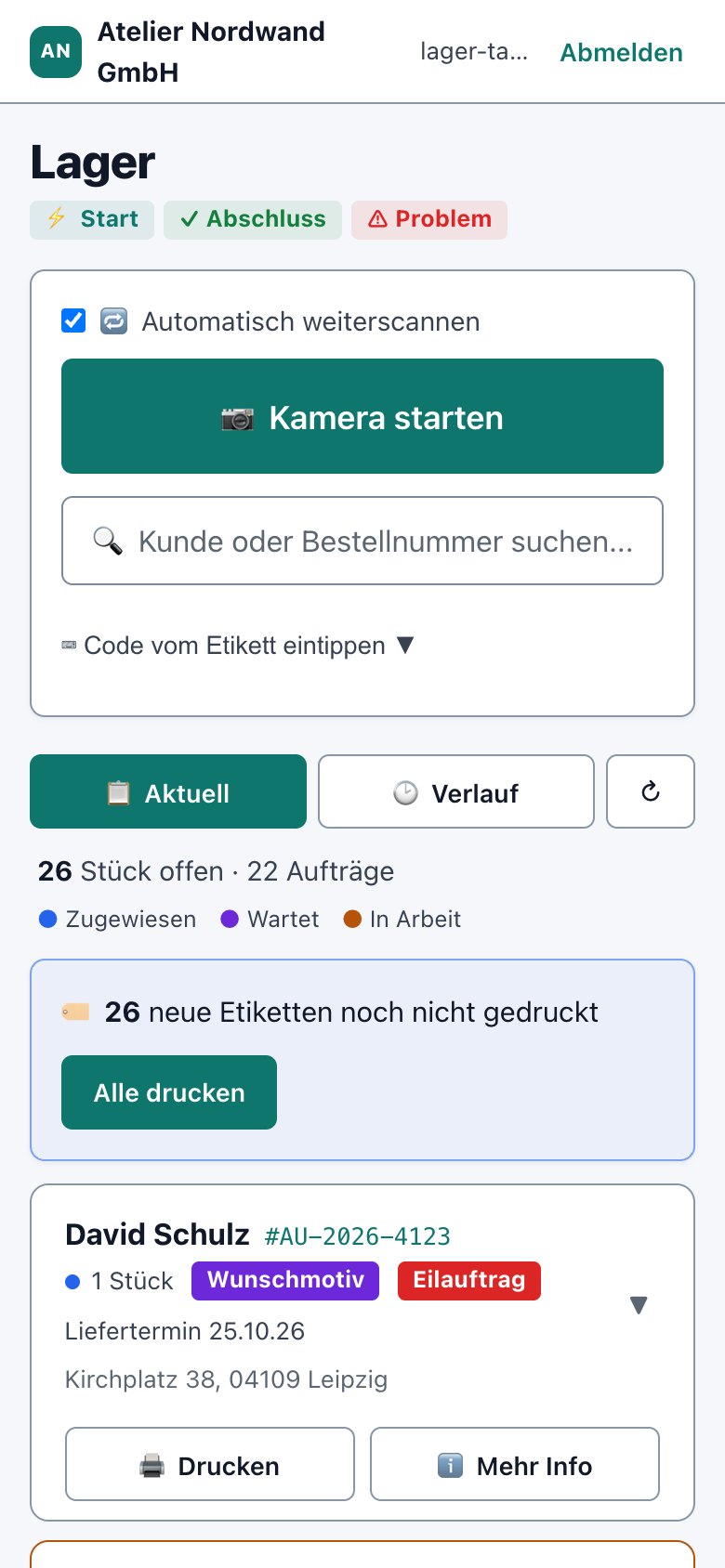 Stationsansicht auf dem Handy mit Kamera-Scan und offenen Stücken